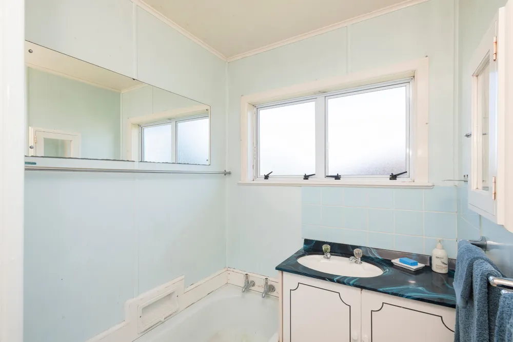 Photos of 4 Lytton Road