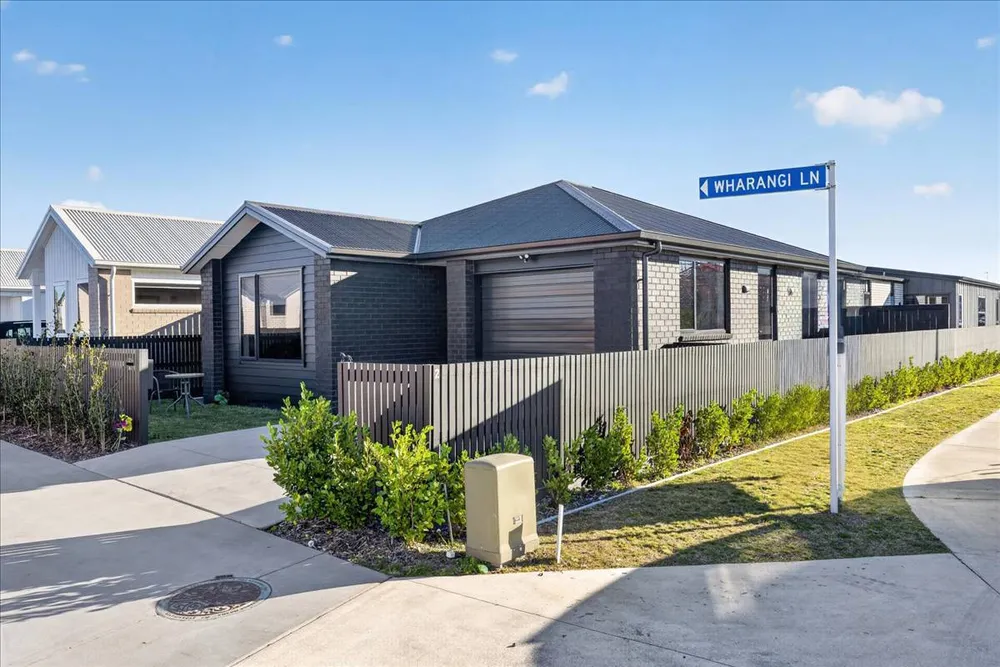 Photos of 2 Wharangi Lane