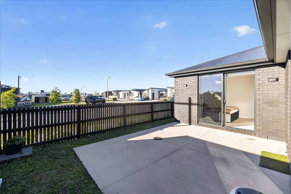 Photos of 2 Wharangi Lane
