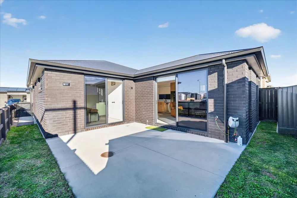 Photos of 2 Wharangi Lane