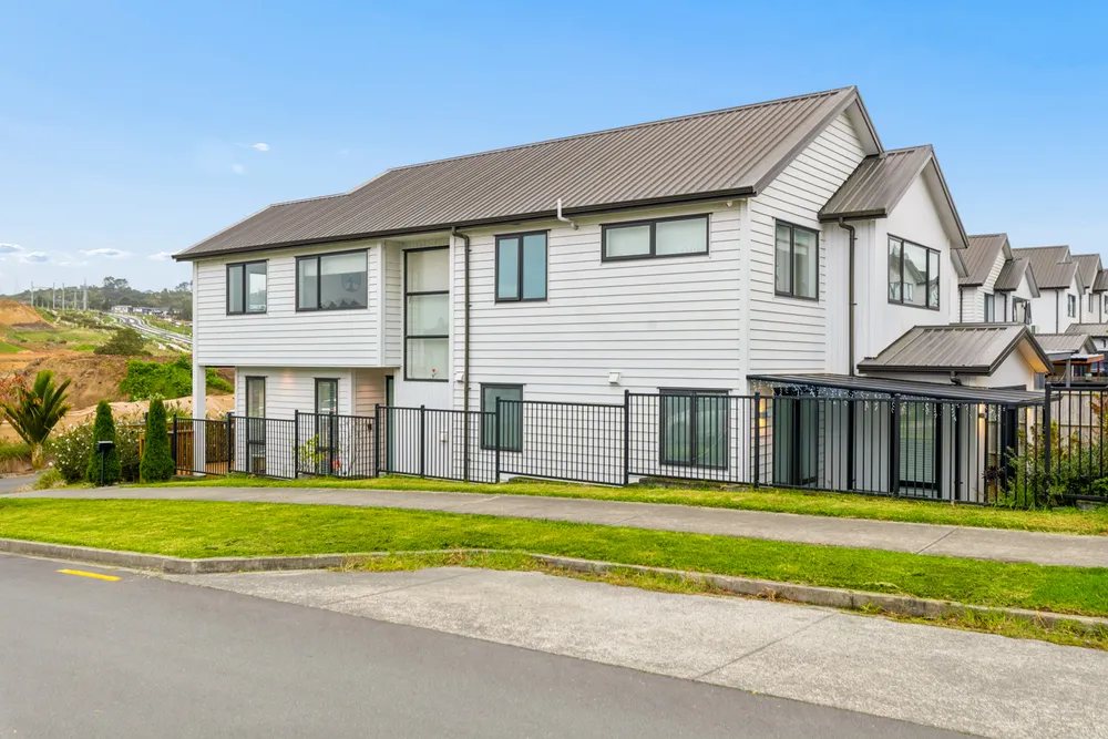 Photos of 1 Cyperus Street