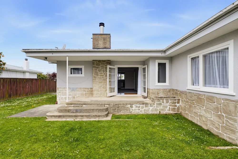 Photos of 15 Macdonald Street