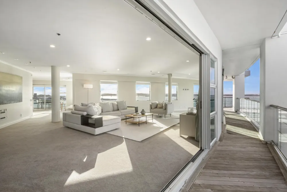Photos of 45/143 Quay Street