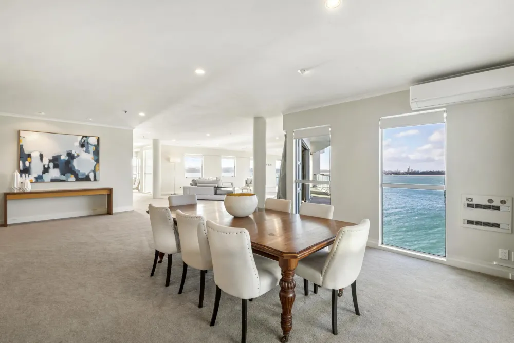 Photos of 45/143 Quay Street