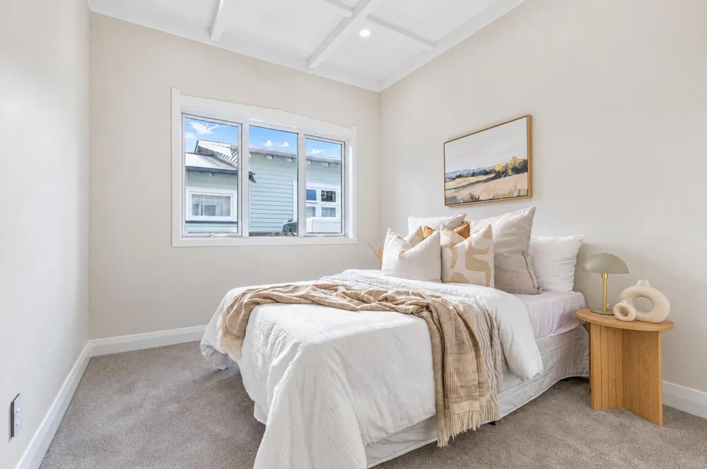 Photos of 77 Halesowen Avenue