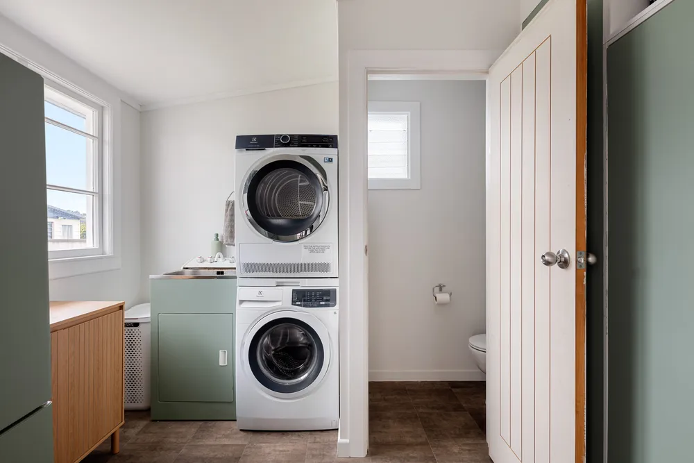 Photos of 569 Aberdeen Road