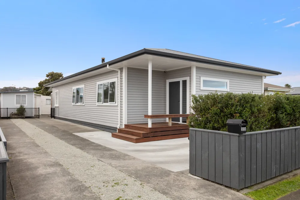 Photos of 569 Aberdeen Road