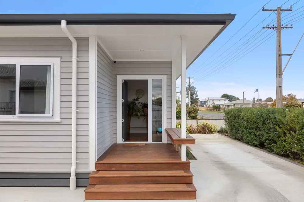 Photos of 569 Aberdeen Road