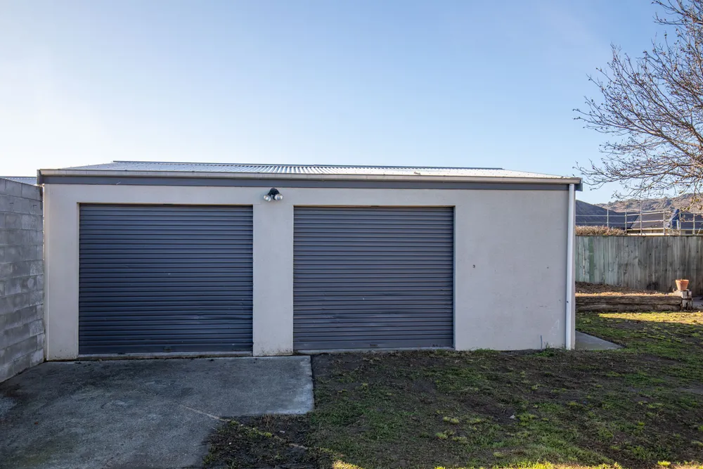 Photos of 17 Fastnet Street
