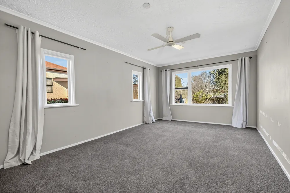Photos of 17 Fastnet Street