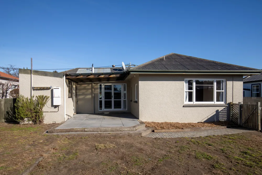 Photos of 17 Fastnet Street
