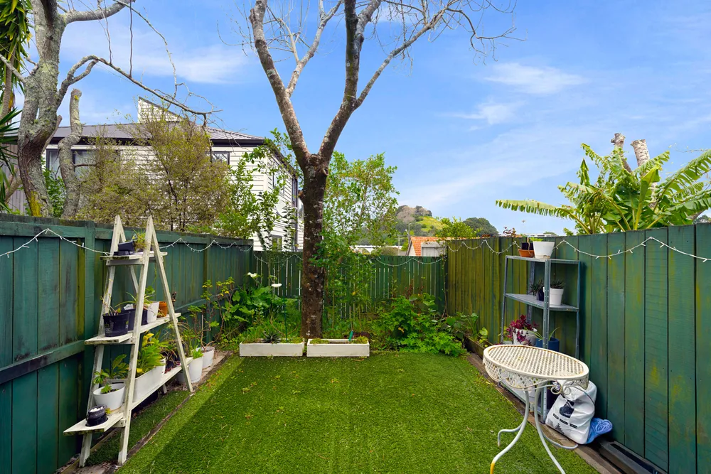 Photos of 10/852 Mount Eden Road