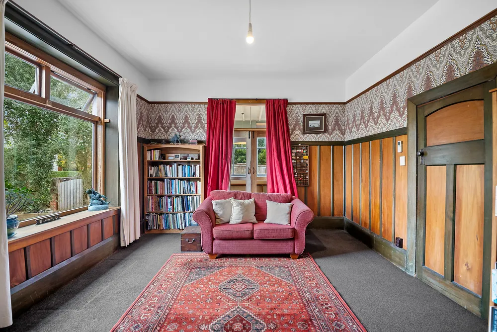 Photos of 113 Sullivan Avenue