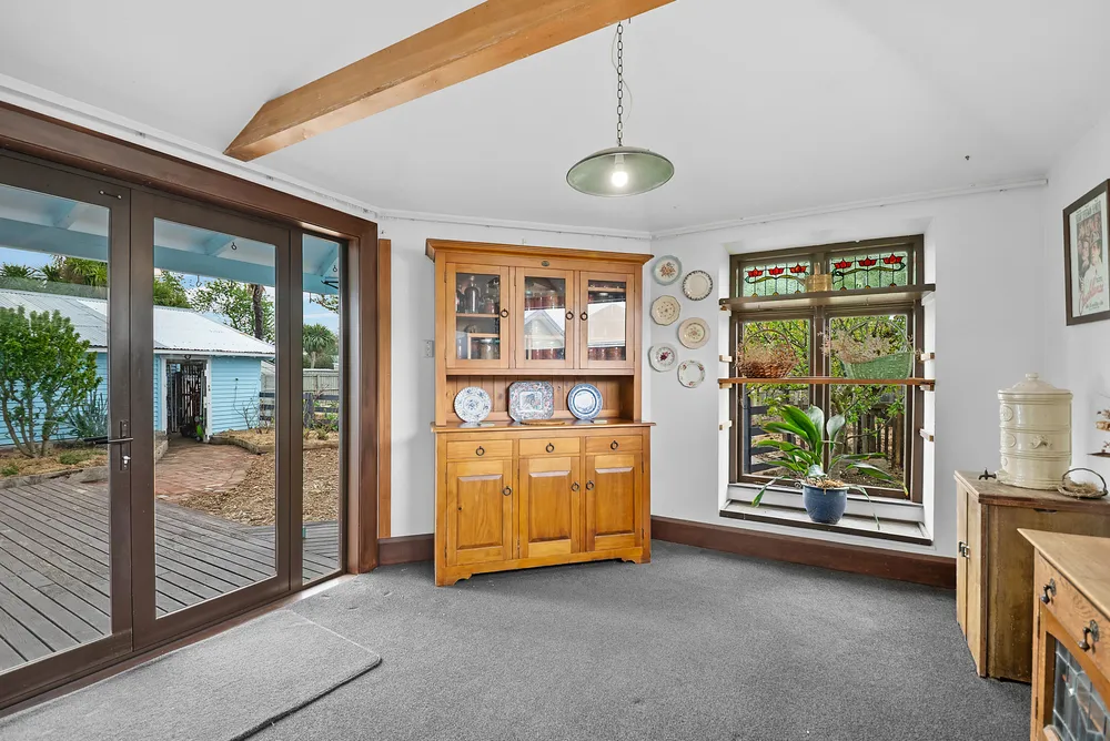 Photos of 113 Sullivan Avenue