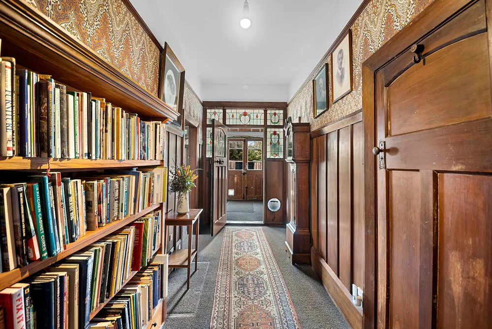 Photos of 113 Sullivan Avenue