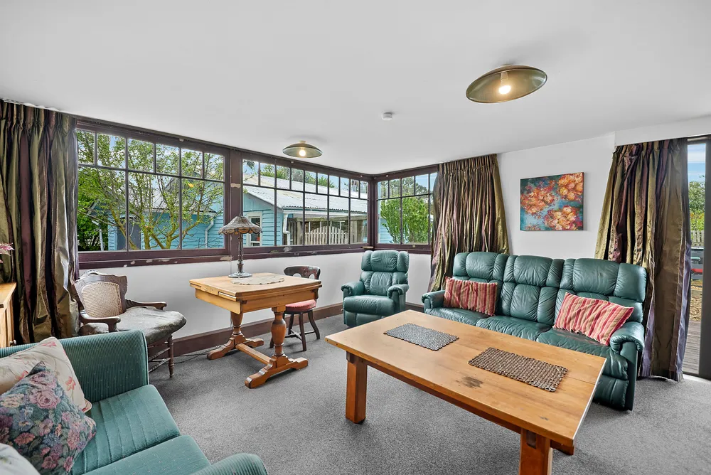 Photos of 113 Sullivan Avenue