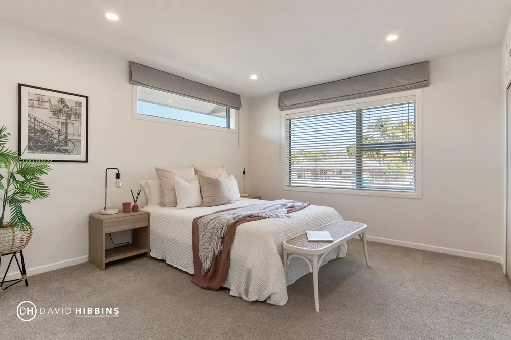 Photos of 11 Stanaway Street