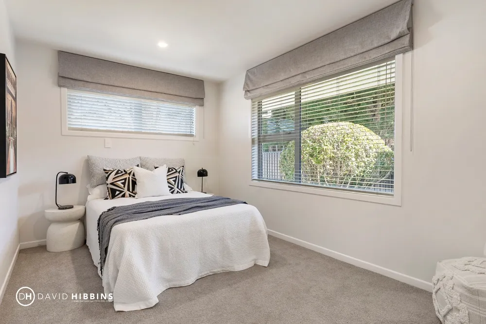 Photos of 11 Stanaway Street