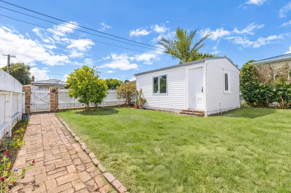Photos of 26 Fergusson Avenue