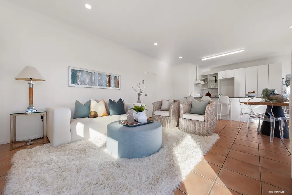 Photos of 222C Moore Street