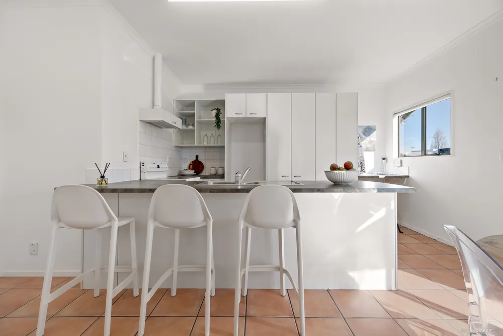 Photos of 222C Moore Street