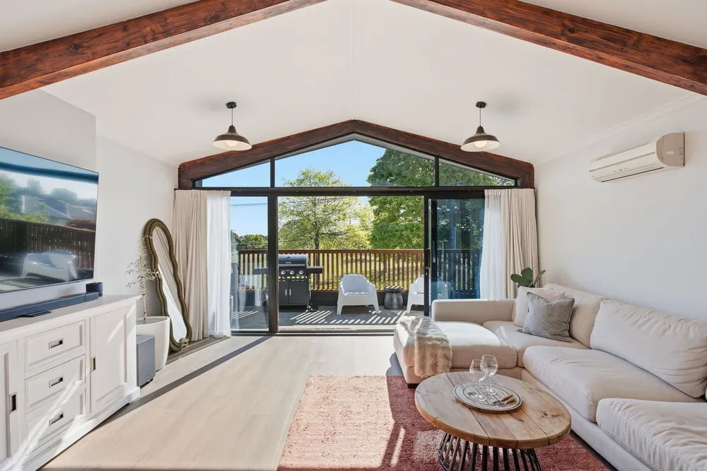 Photos of 19 Nicholas Drive