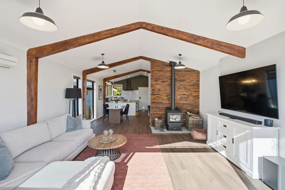 Photos of 19 Nicholas Drive