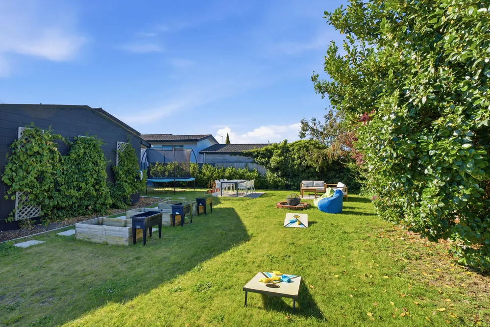 Photos of 19 Nicholas Drive