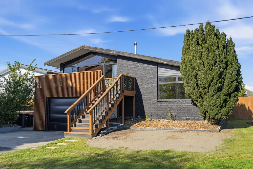 Photos of 19 Nicholas Drive