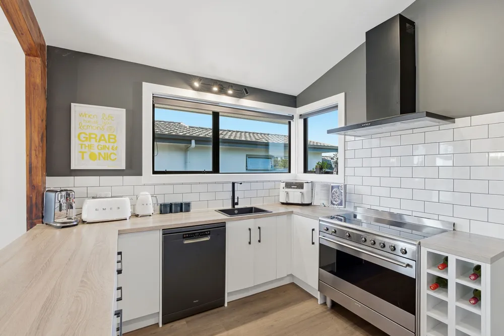 Photos of 19 Nicholas Drive