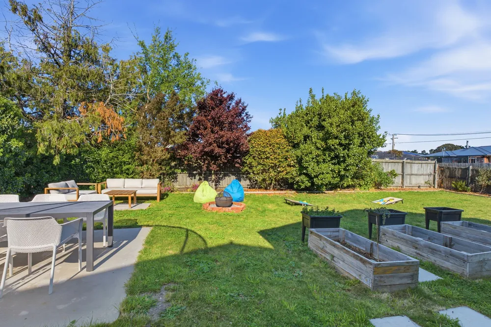 Photos of 19 Nicholas Drive