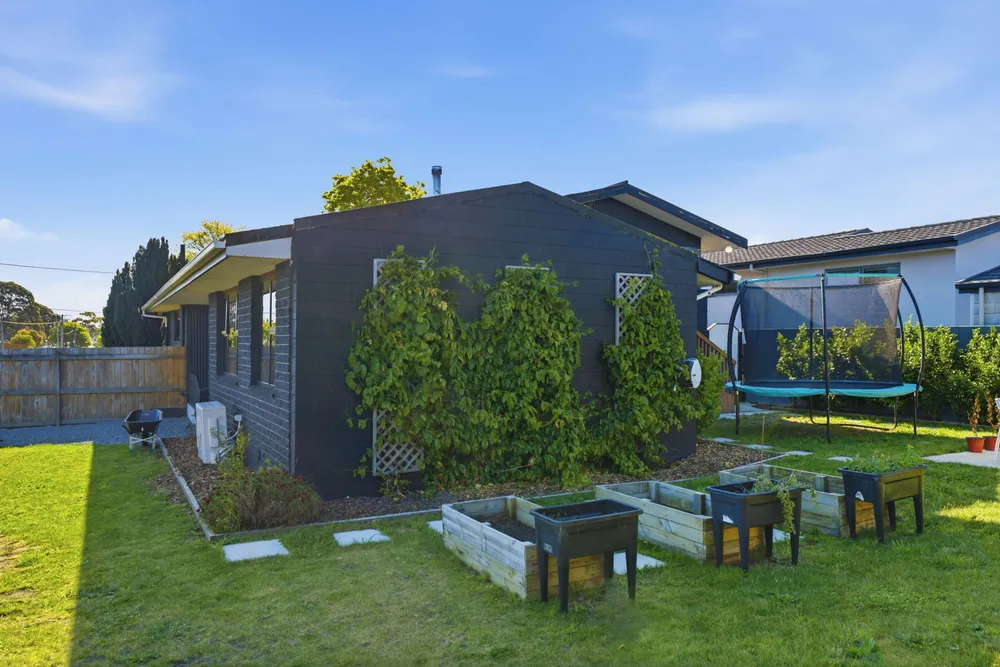 Photos of 19 Nicholas Drive