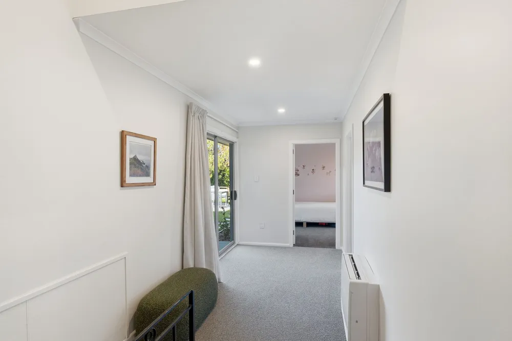 Photos of 19 Nicholas Drive