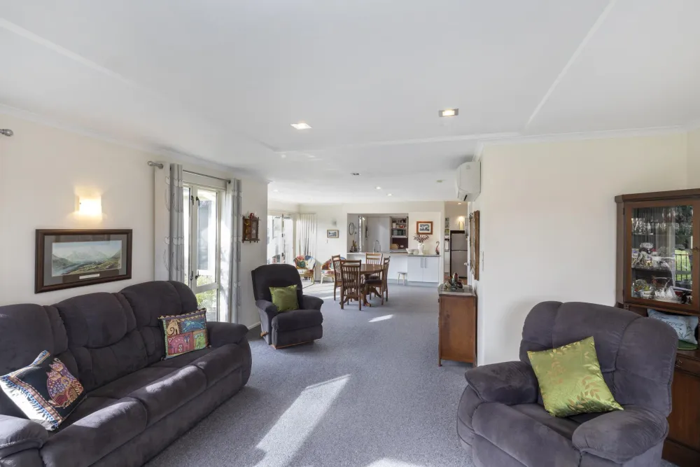 Photos of 15 Becmead Drive