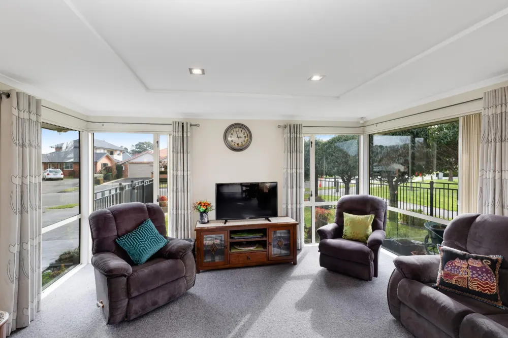 Photos of 15 Becmead Drive