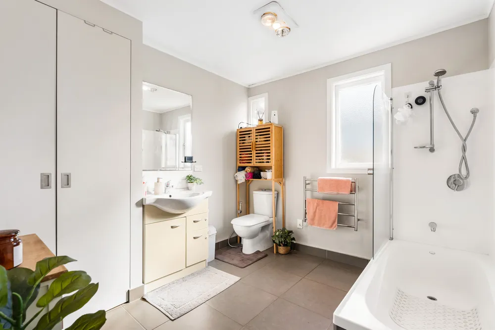 Photos of 55 Hamlin Road