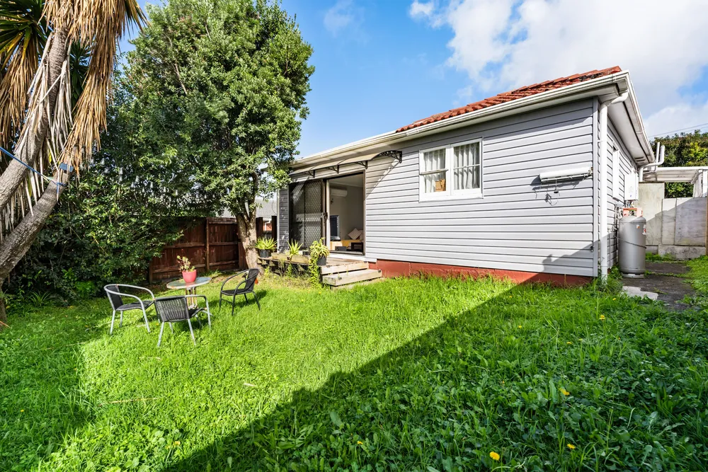 Photos of 55 Hamlin Road