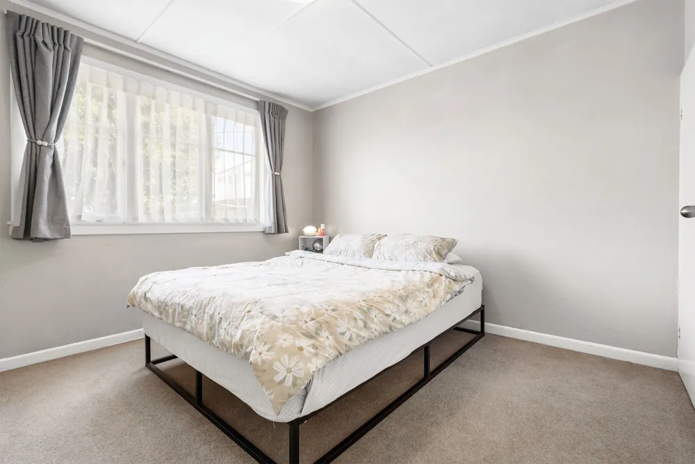 Photos of 55 Hamlin Road