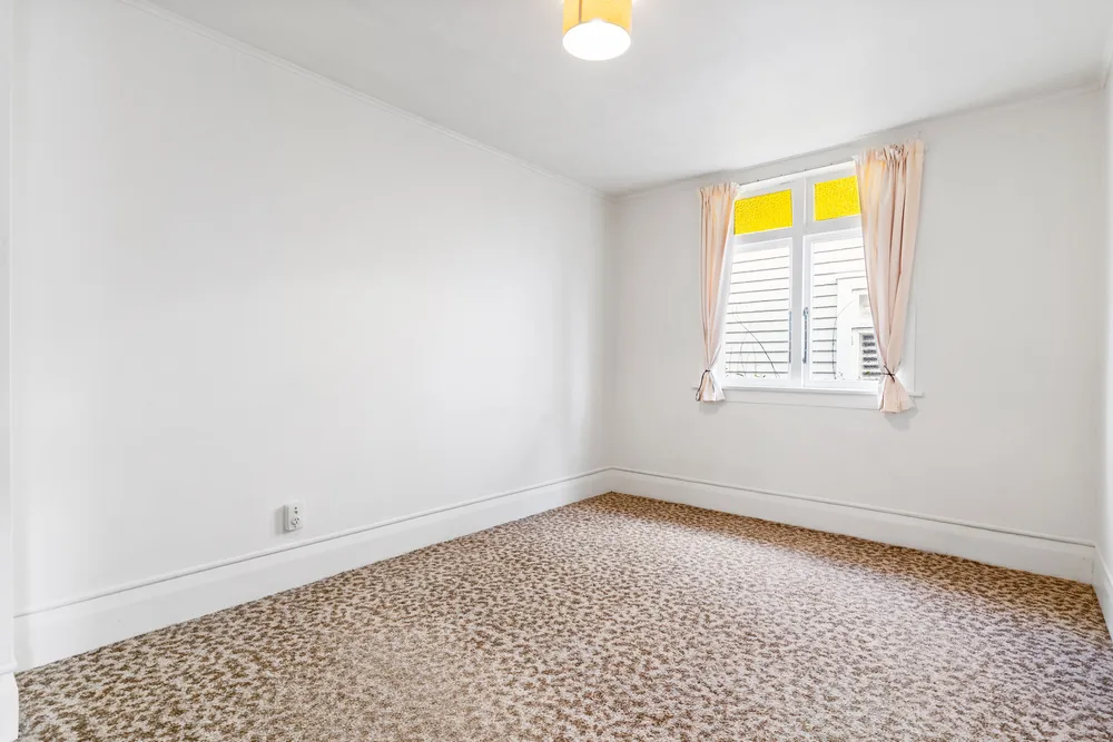 Photos of 60 Kelmarna Avenue