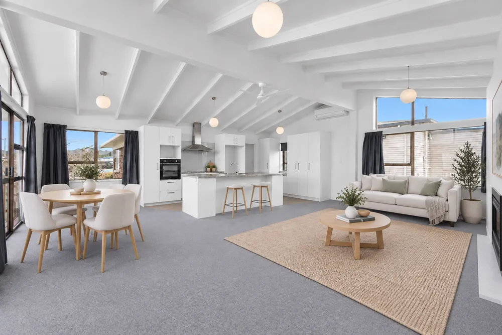 Photos of 9 Tauraroa Road