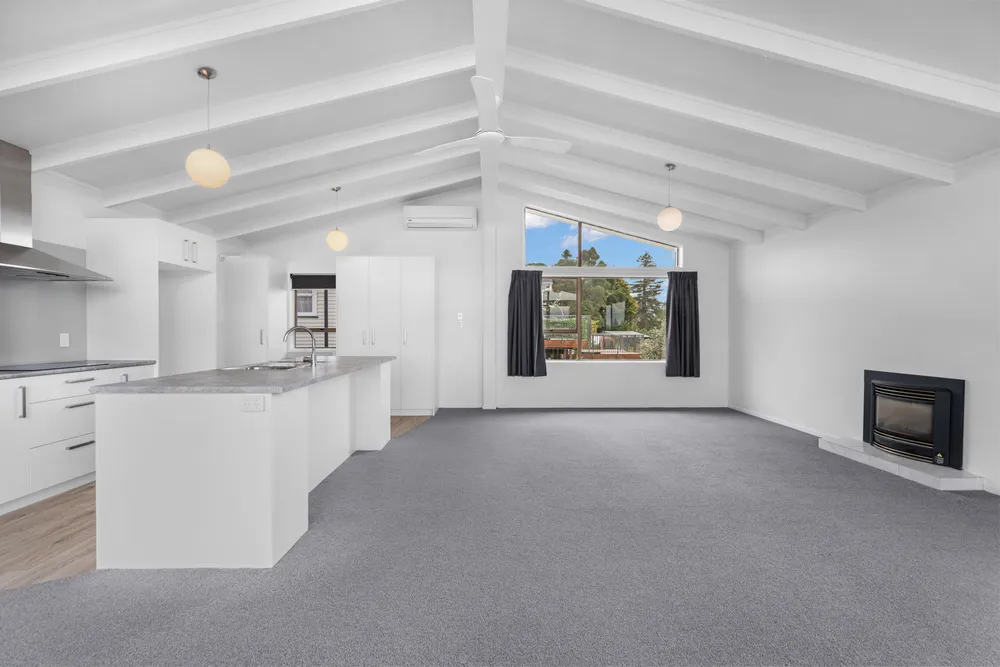Photos of 9 Tauraroa Road