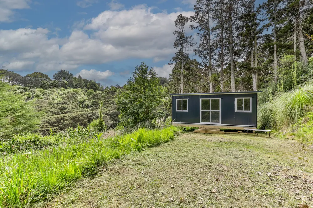 Photos of 665 South Titirangi Road