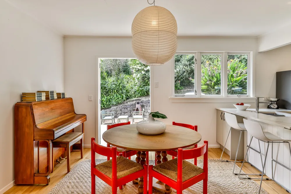 Photos of 665 South Titirangi Road