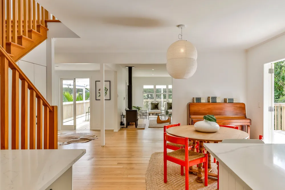Photos of 665 South Titirangi Road