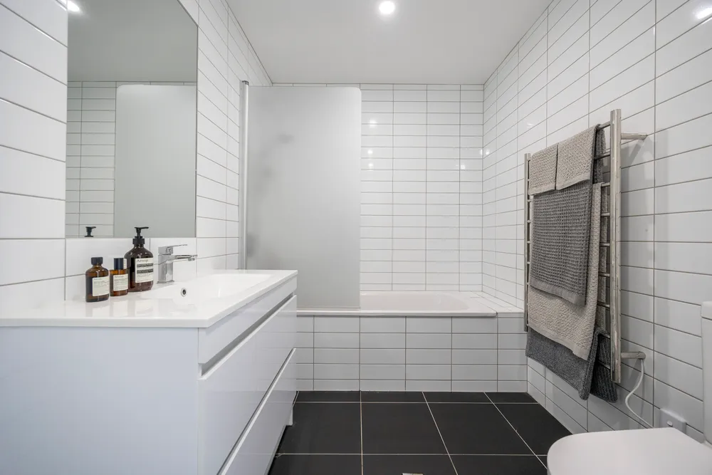 Photos of 308/10 Fox Street