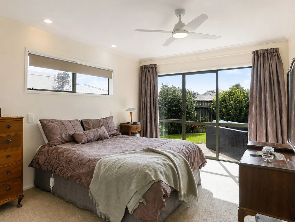 Photos of 11A Tay Street