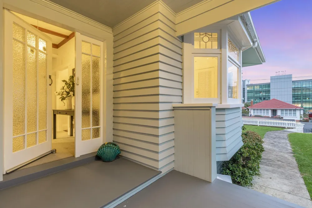 Photos of 117 Mount Albert Road