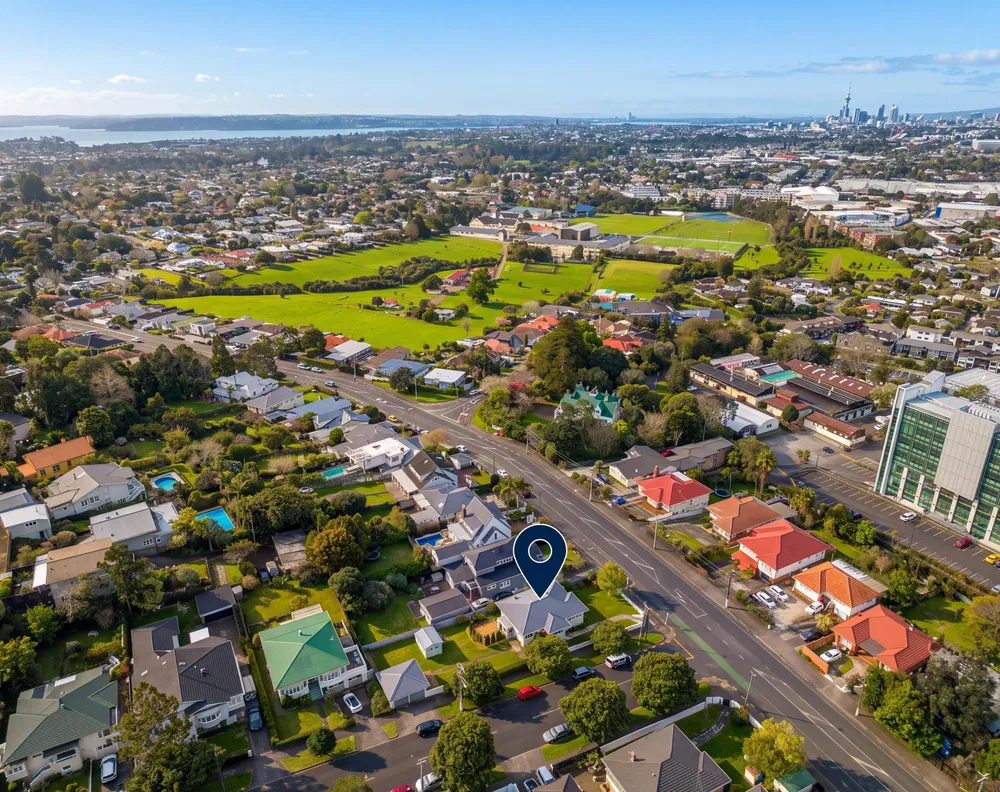 Photos of 117 Mount Albert Road