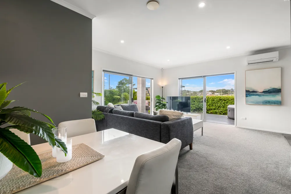 Photos of 4 Te Oneroa Way