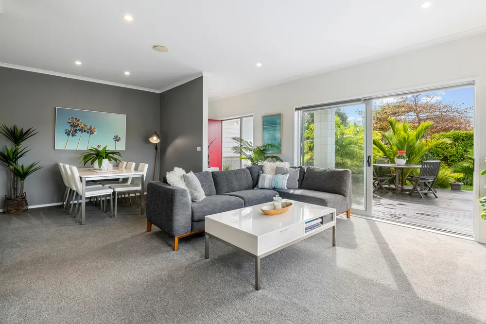 Photos of 4 Te Oneroa Way